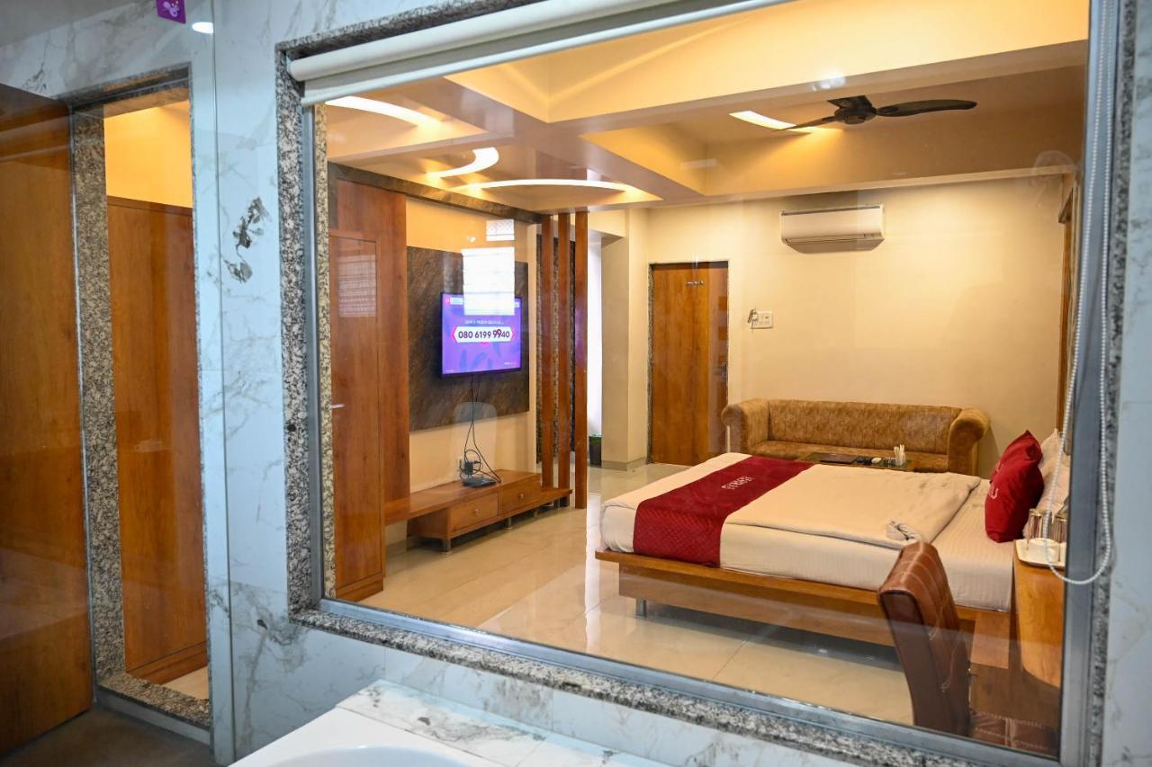 Hotel Adiraj Residency Navi Mumbai Exterior foto