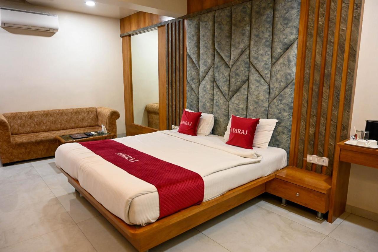 Hotel Adiraj Residency Navi Mumbai Exterior foto