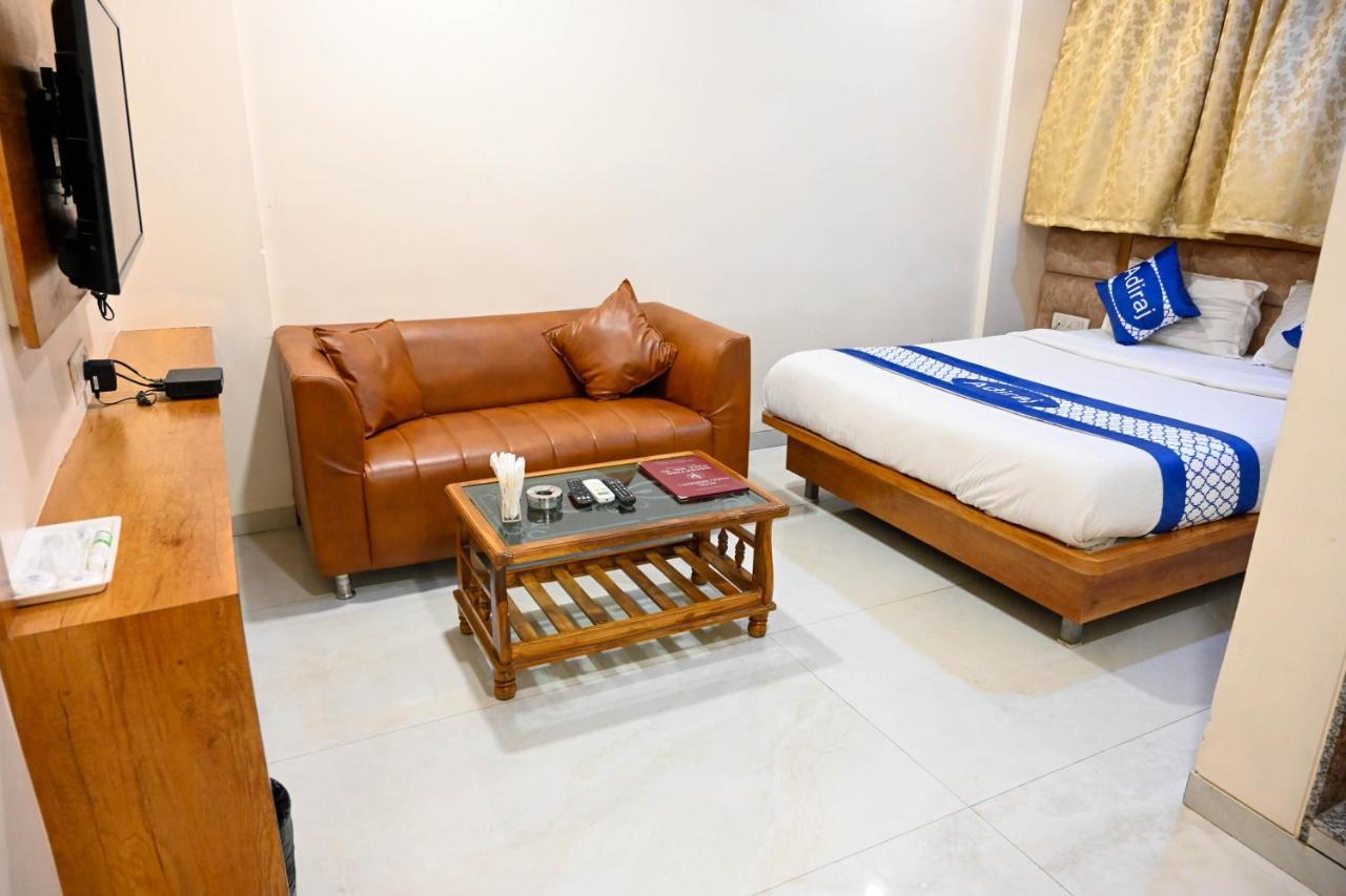 Hotel Adiraj Residency Navi Mumbai Exterior foto