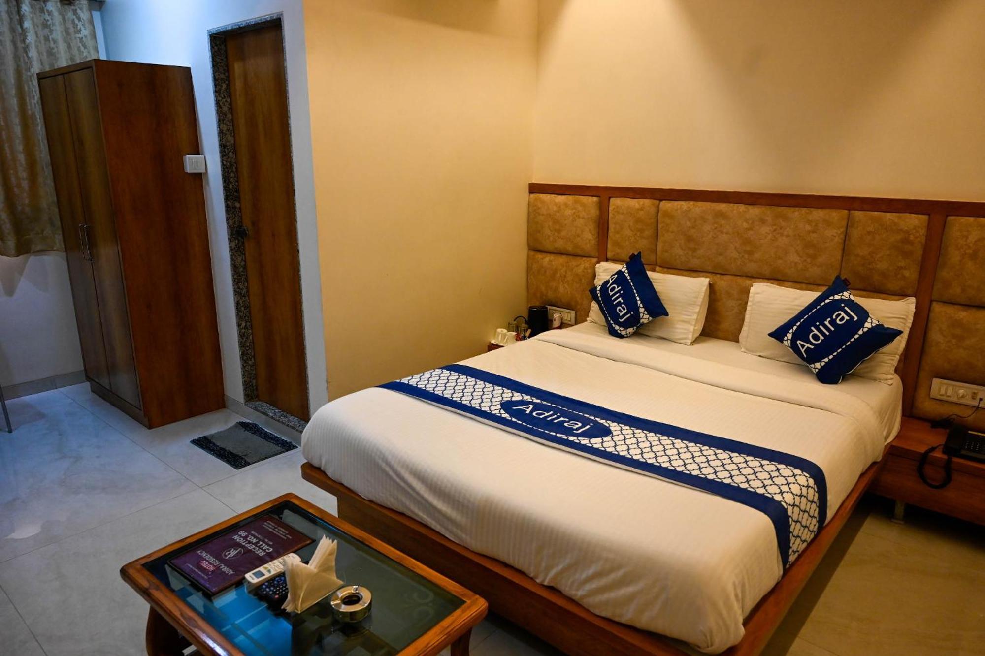 Hotel Adiraj Residency Navi Mumbai Exterior foto