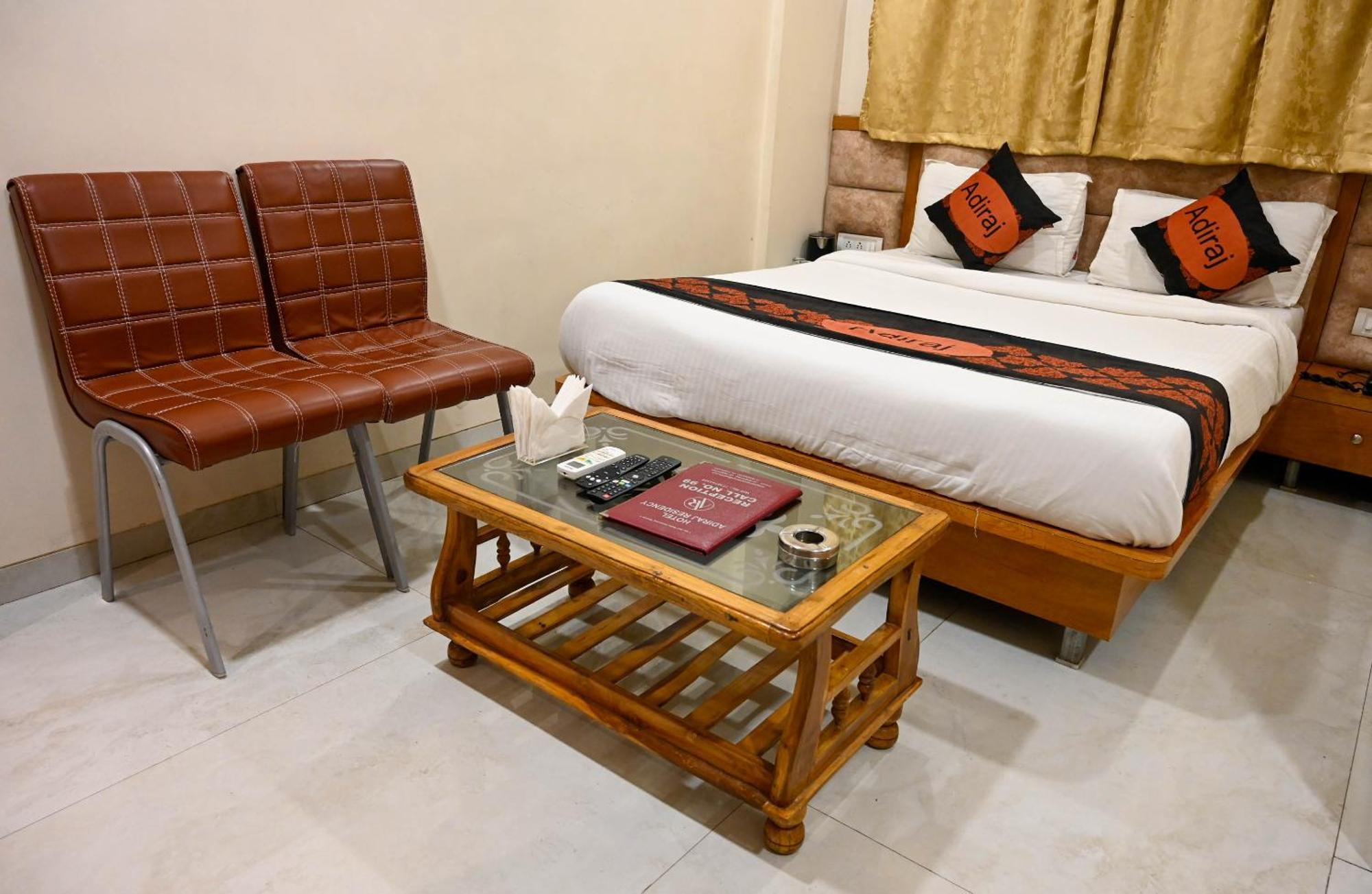 Hotel Adiraj Residency Navi Mumbai Exterior foto