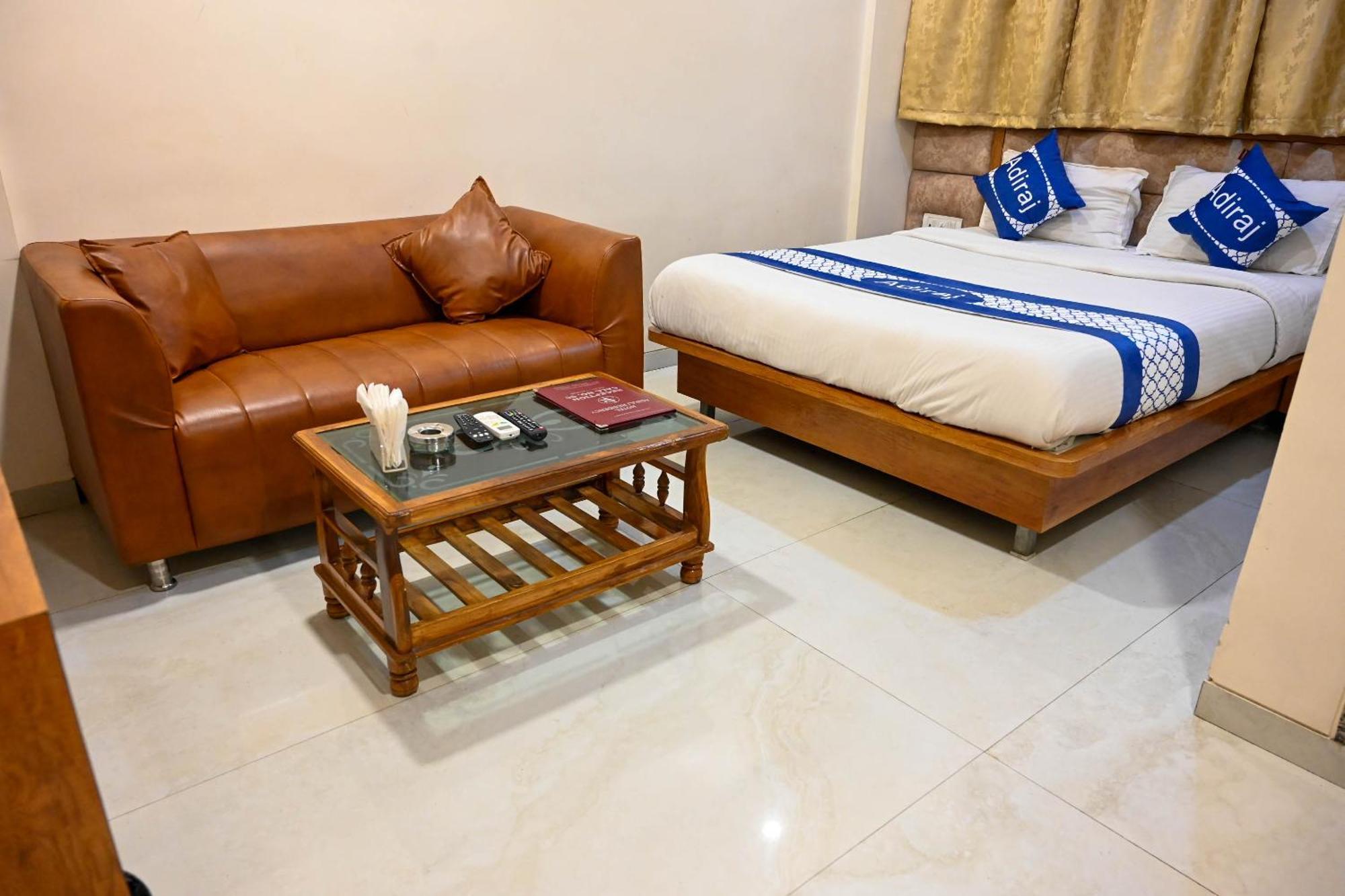 Hotel Adiraj Residency Navi Mumbai Exterior foto