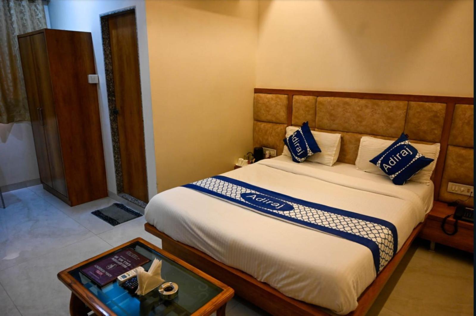 Hotel Adiraj Residency Navi Mumbai Exterior foto